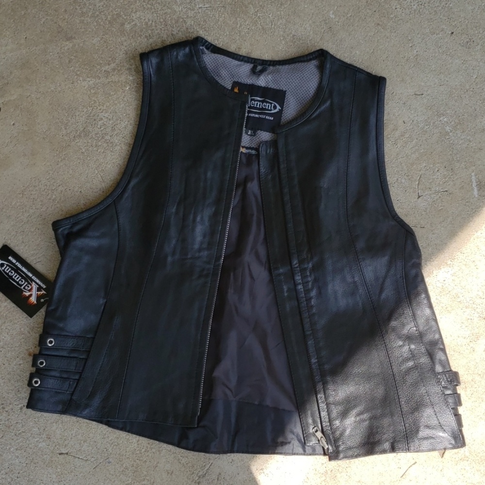 Ladies xl zip up motorcycle leather vest